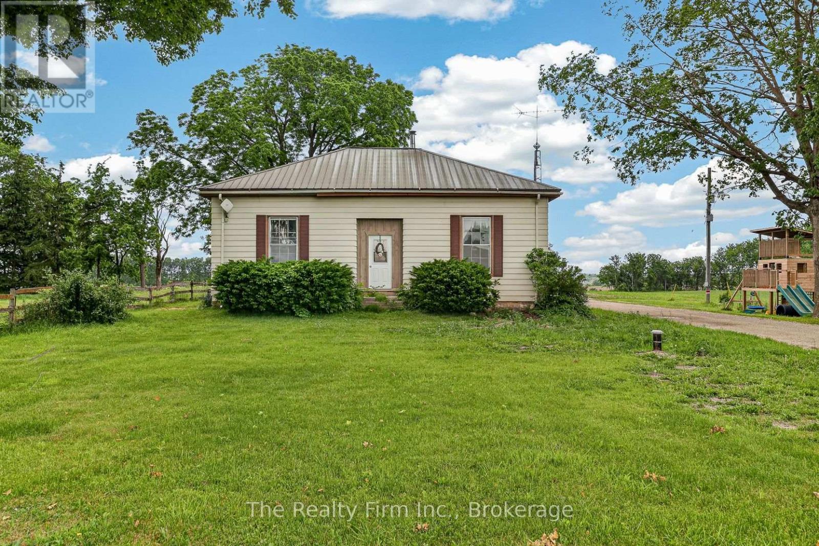 564207 KARN ROAD, South-West Oxford