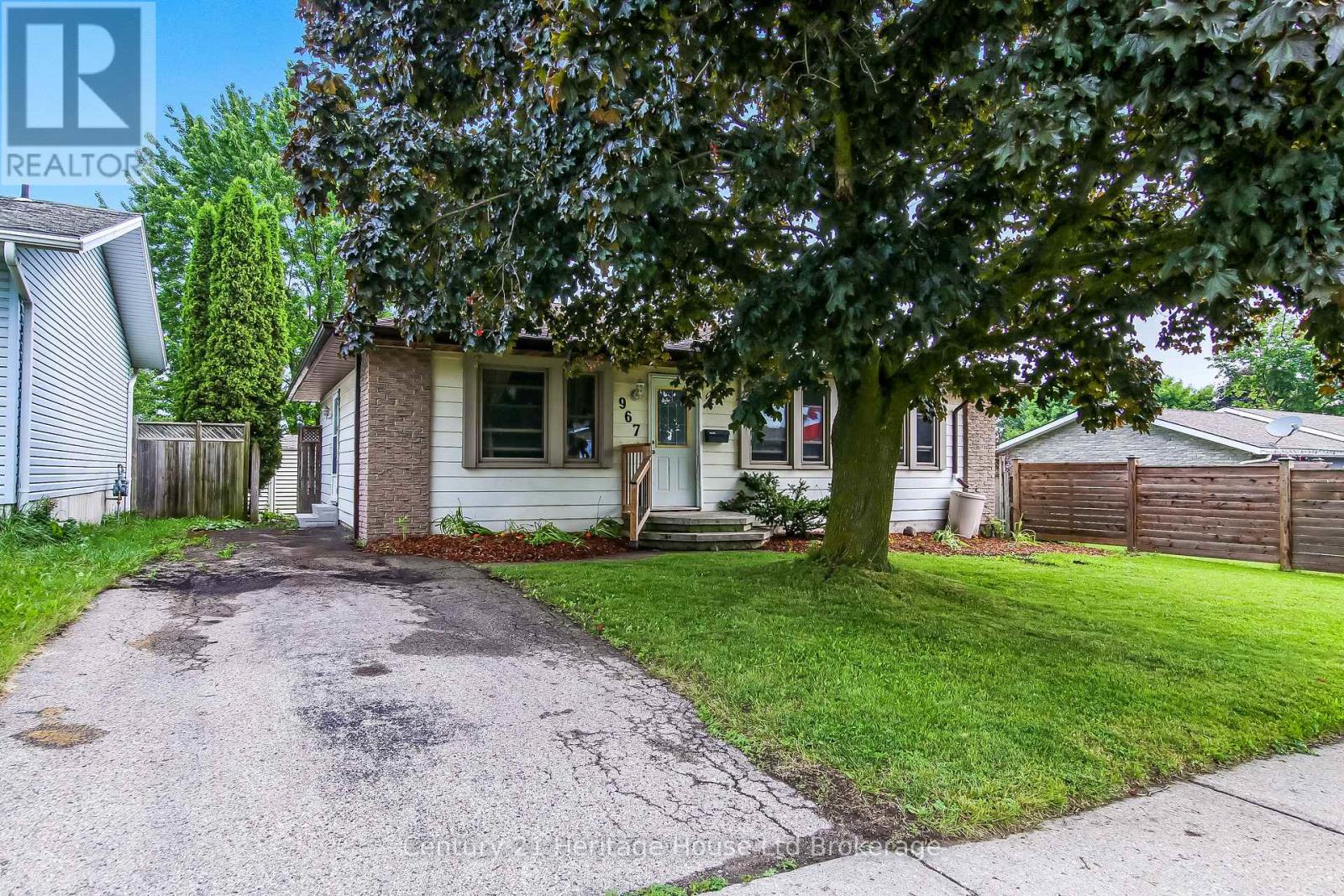 967 ALICE STREET, Woodstock (Woodstock - South)