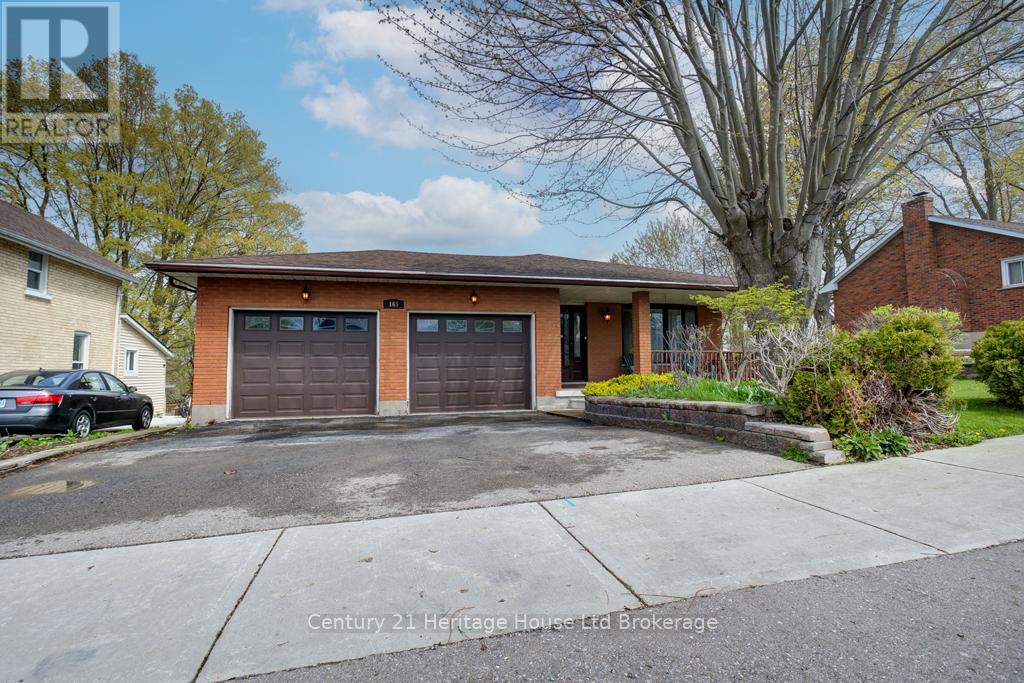 165 PARK ROW, Woodstock (Woodstock - South)