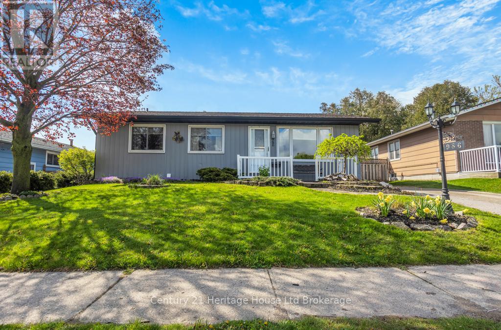 986 ALICE STREET, Woodstock (Woodstock - South)