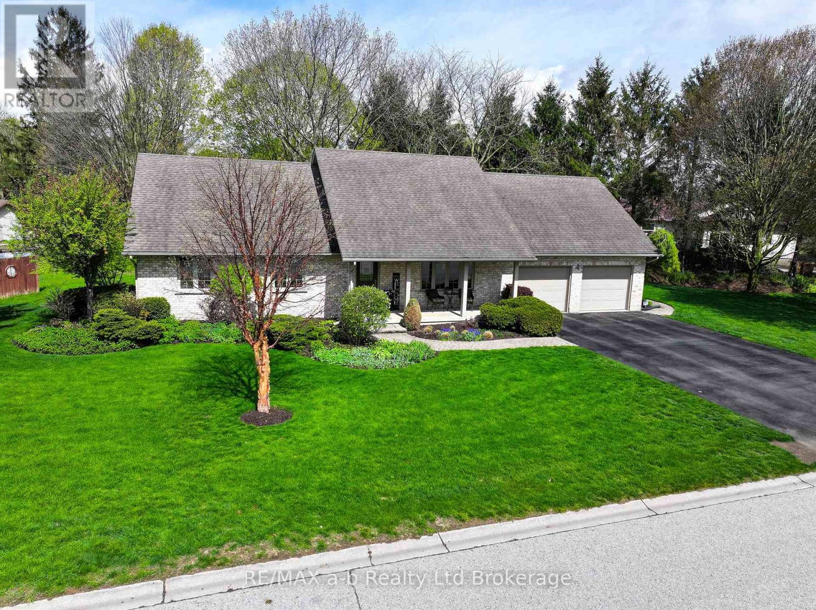 4 OTTERVIEW DRIVE, Norwich (Otterville)