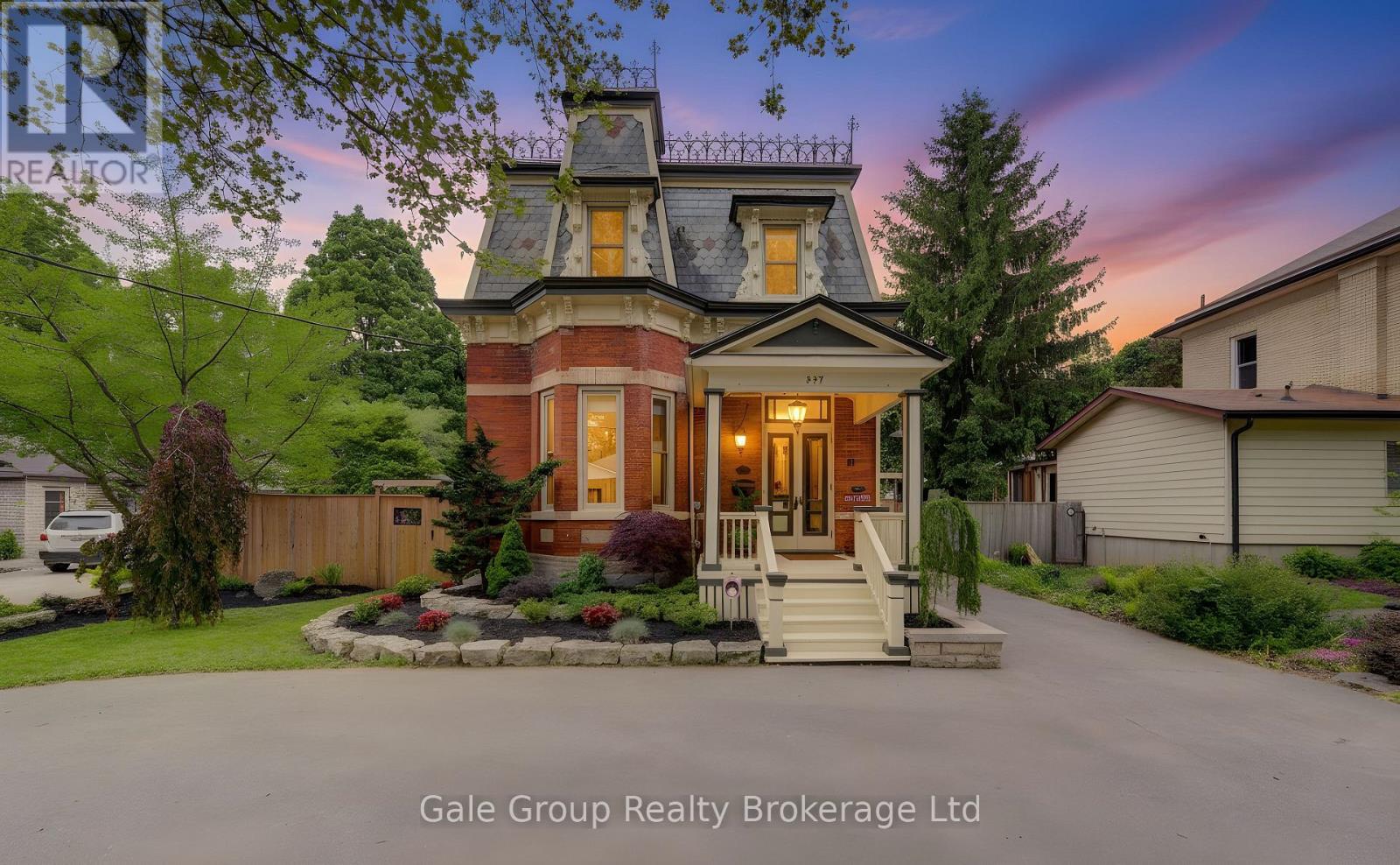 257 LIGHT STREET, Woodstock (Woodstock - North)