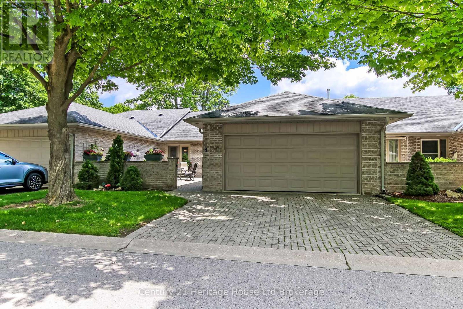 4 - 1465 COMMISSIONERS ROAD W, London South (South B)