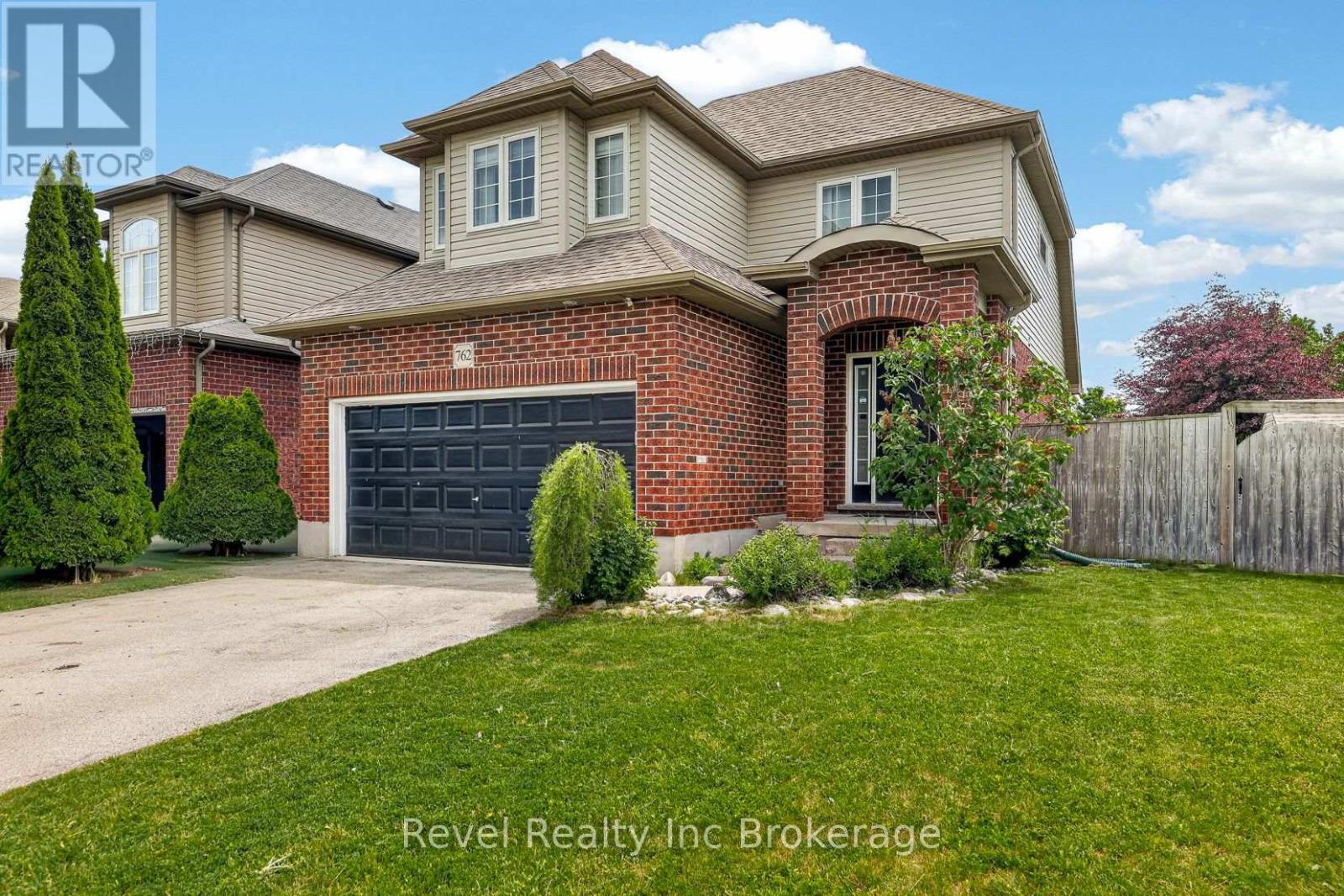 762 FRONTENAC CRESCENT, Woodstock (Woodstock - South)