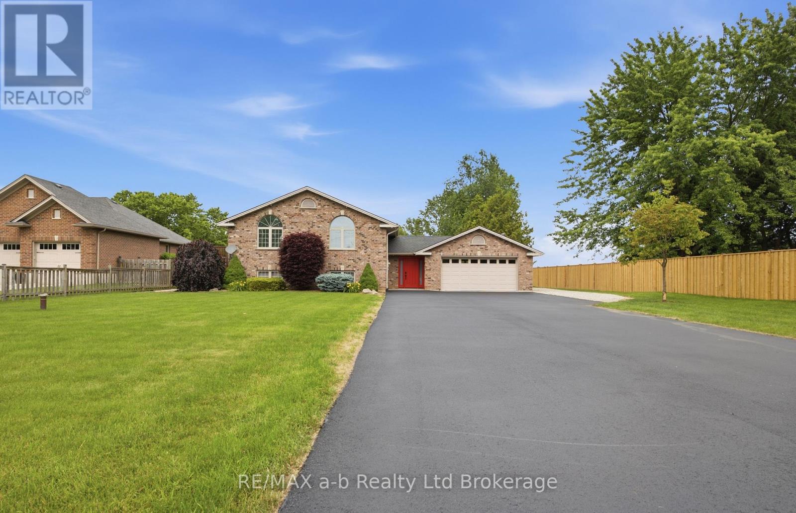 6744 HACIENDA ROAD, Malahide