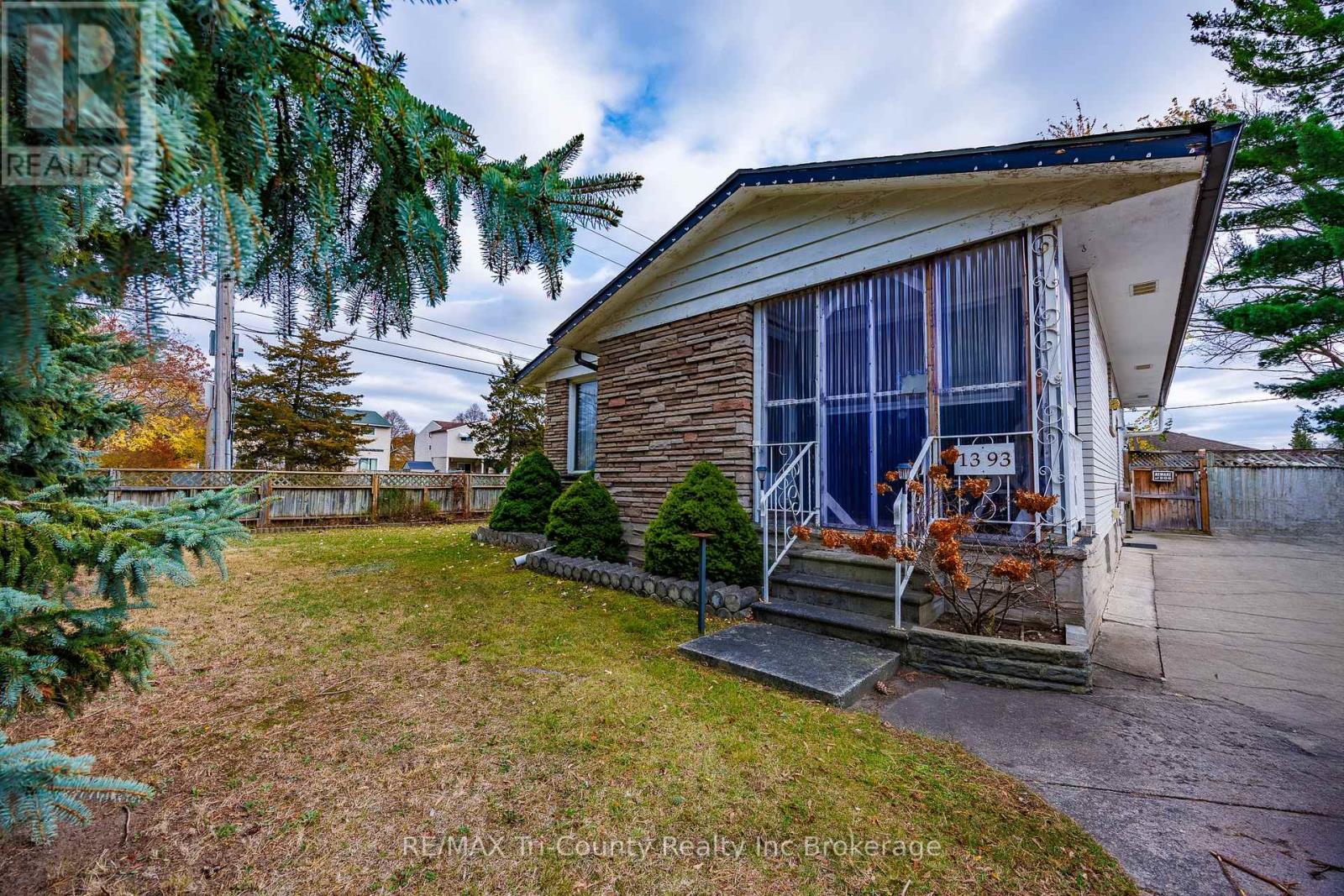 1393 THORMAN DRIVE, Cambridge