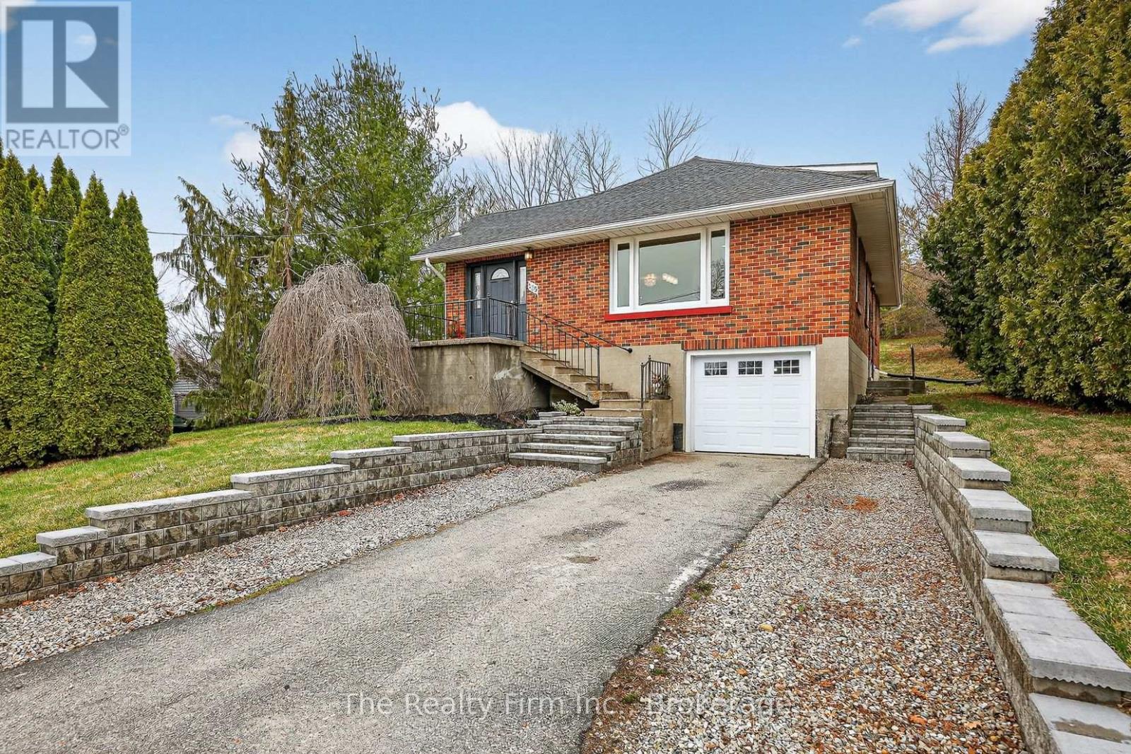 105 KING STREET E, Ingersoll (Ingersoll - South)