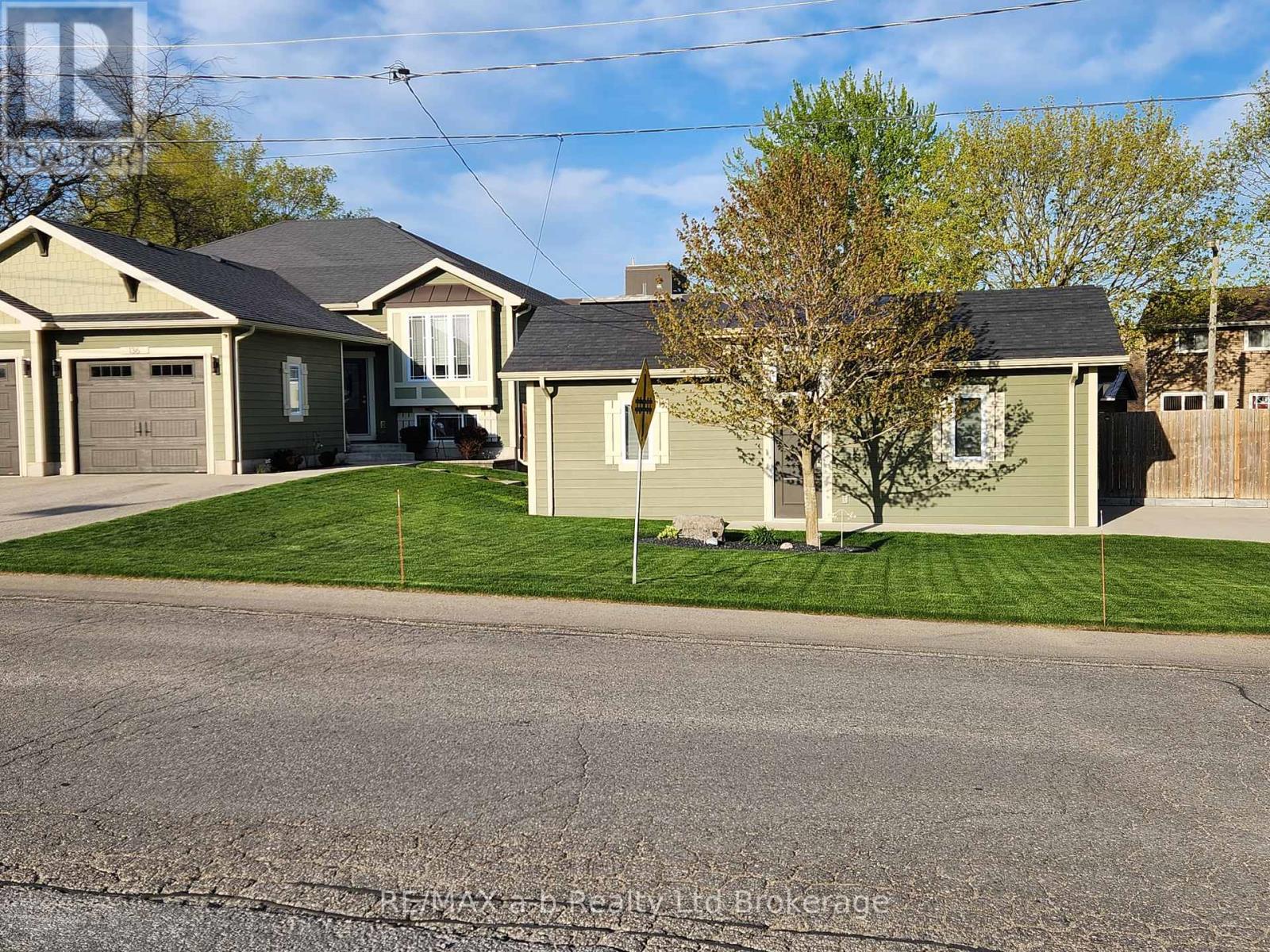 136 MAPLE LANE, Tillsonburg