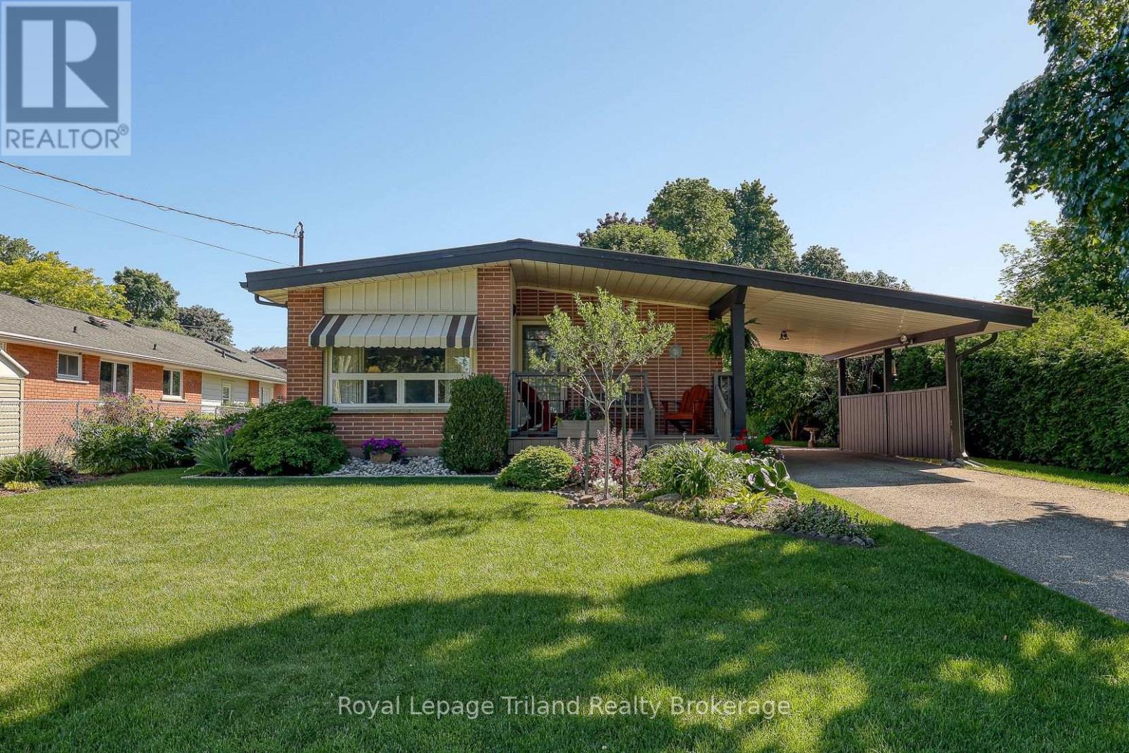 272 BRENDA CRESCENT, Woodstock (Woodstock - North)