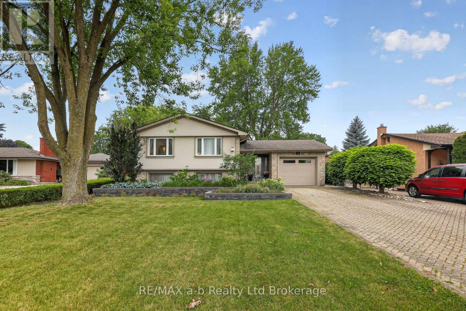 11 PRINCESS PARK ROAD, Ingersoll (Ingersoll - South)