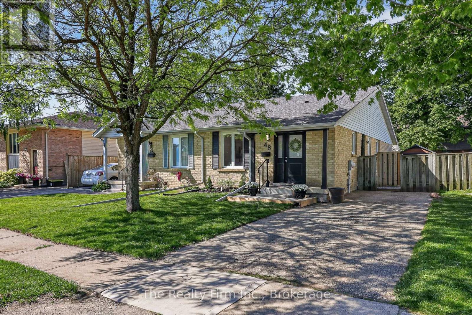 48 NASKAPI STREET, Woodstock (Woodstock - North)