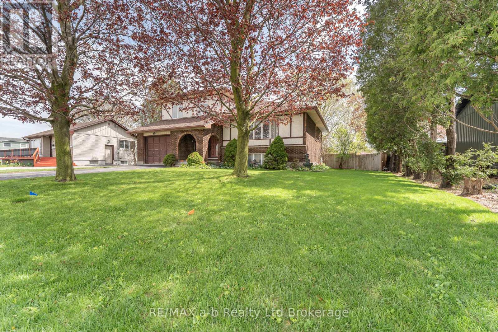 2 CRANBERRY ROAD, Tillsonburg