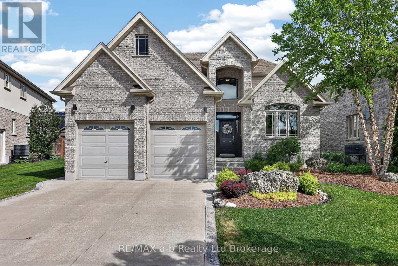 535 CRESTWOOD COURT, Woodstock (Woodstock - North)