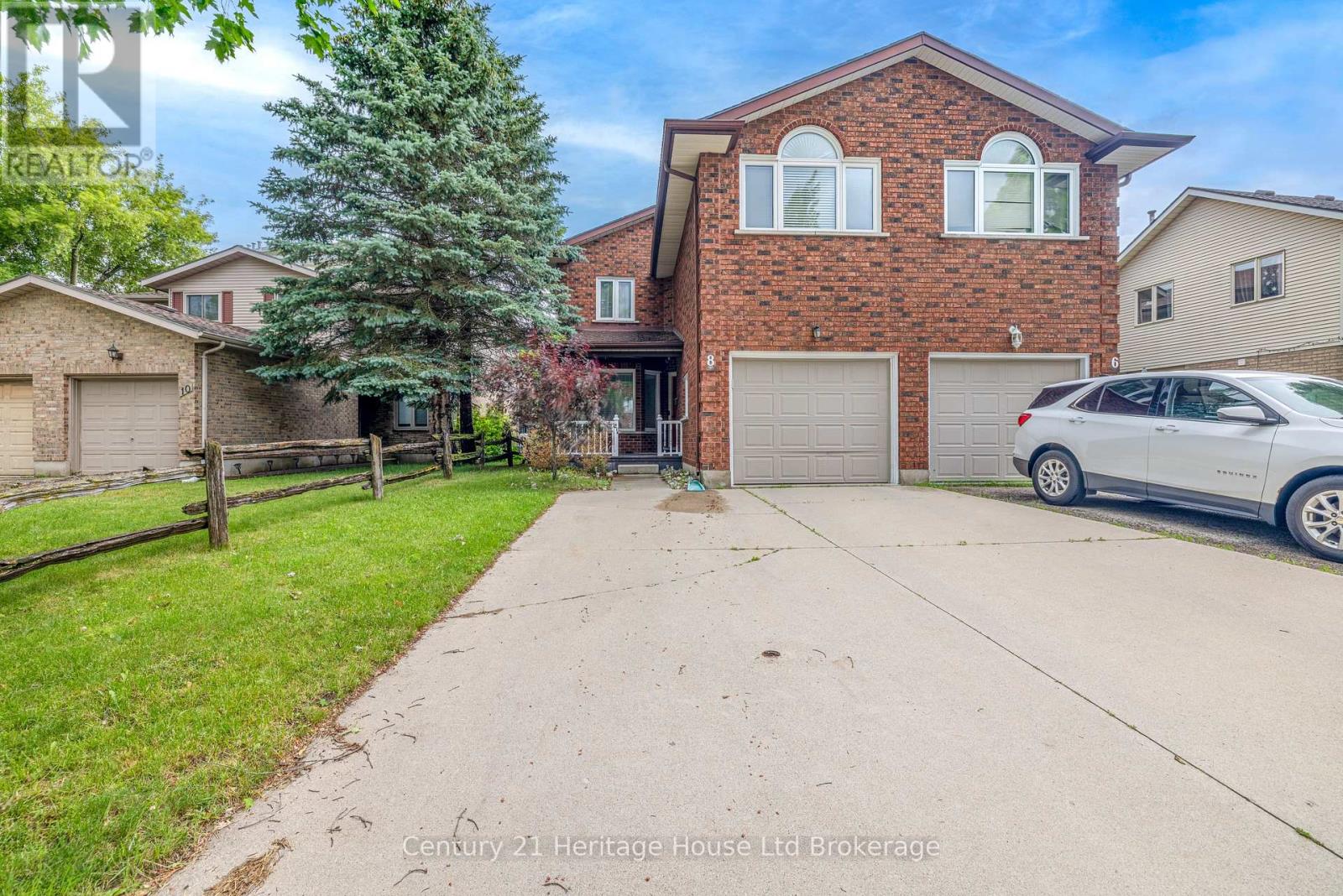 8 MOHICAN DRIVE, Woodstock (Woodstock - North)