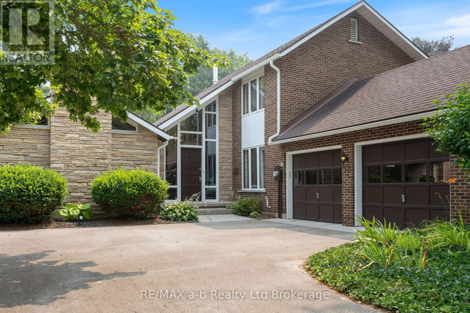 13 SEGAL DRIVE, Tillsonburg