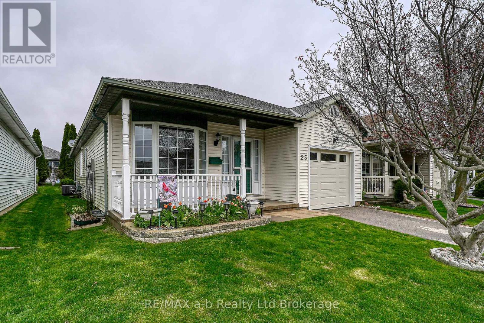 23 BRASHER DRIVE, Tillsonburg