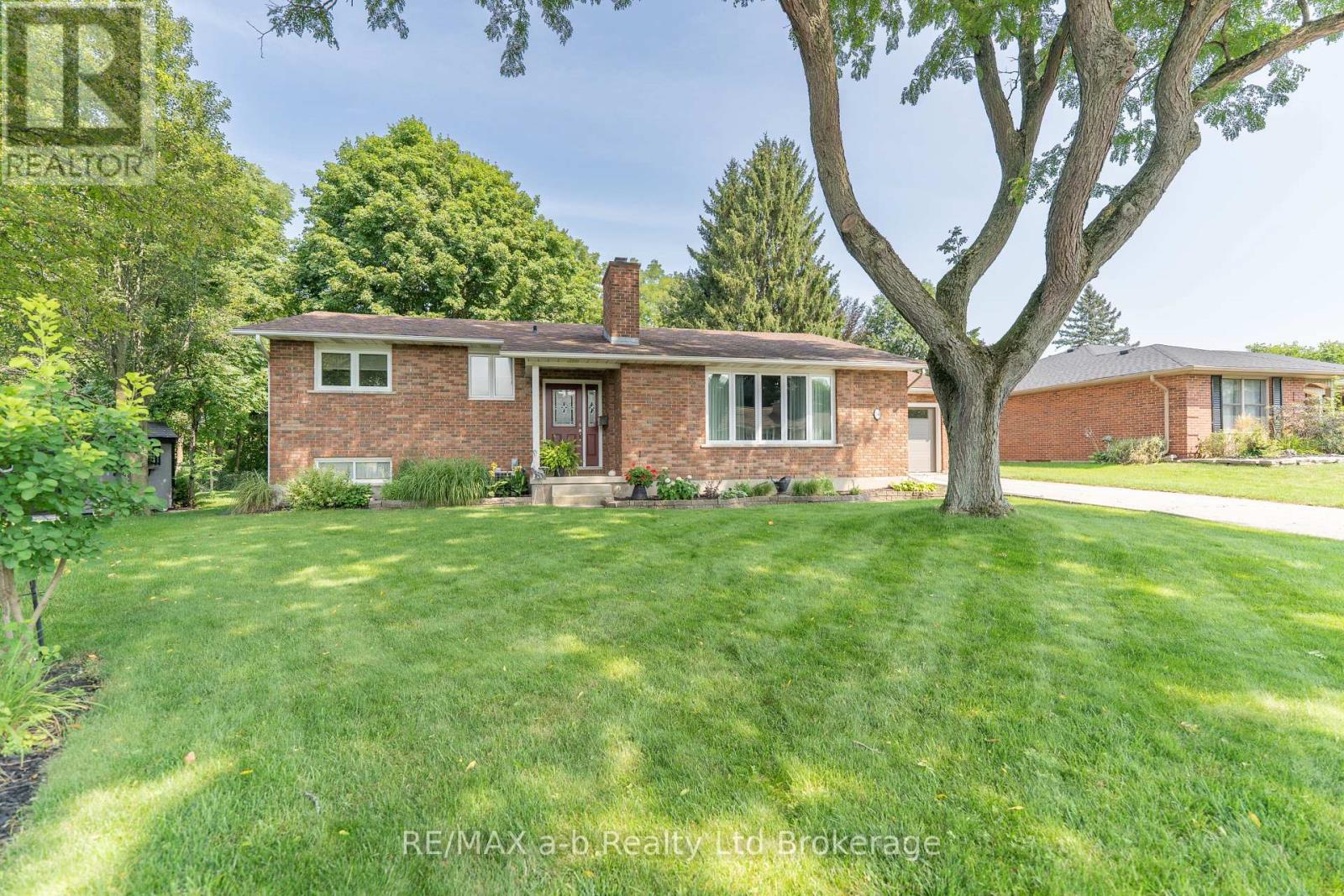 34 GLENRIDGE ROAD, Tillsonburg