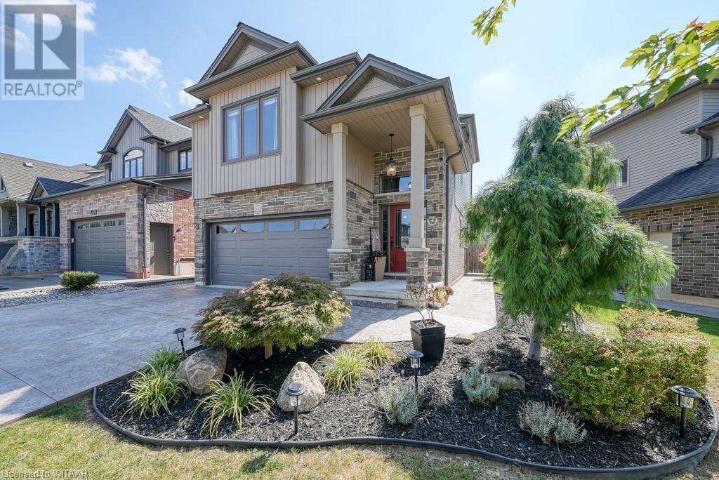 232 DIEPPE Drive, Woodstock