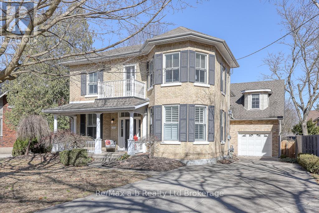 383 INGERSOLL AVENUE, Woodstock (Woodstock - North)
