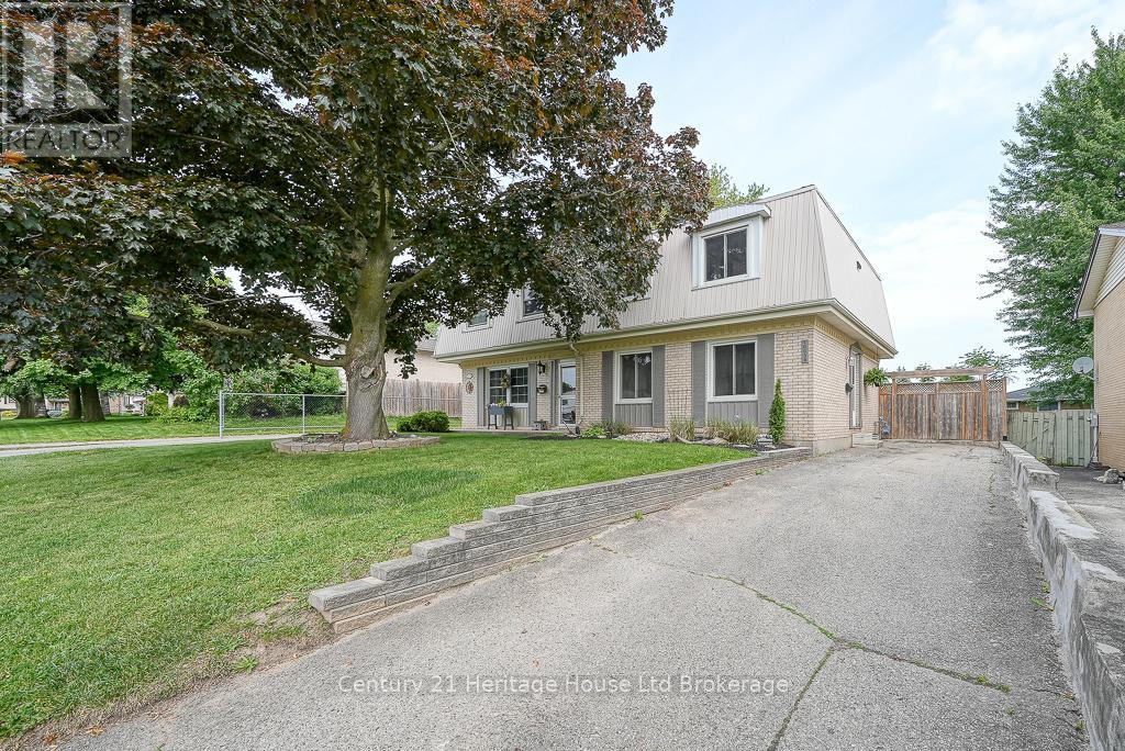 1003 B NESBITT CRESCENT, Woodstock (Woodstock - North)