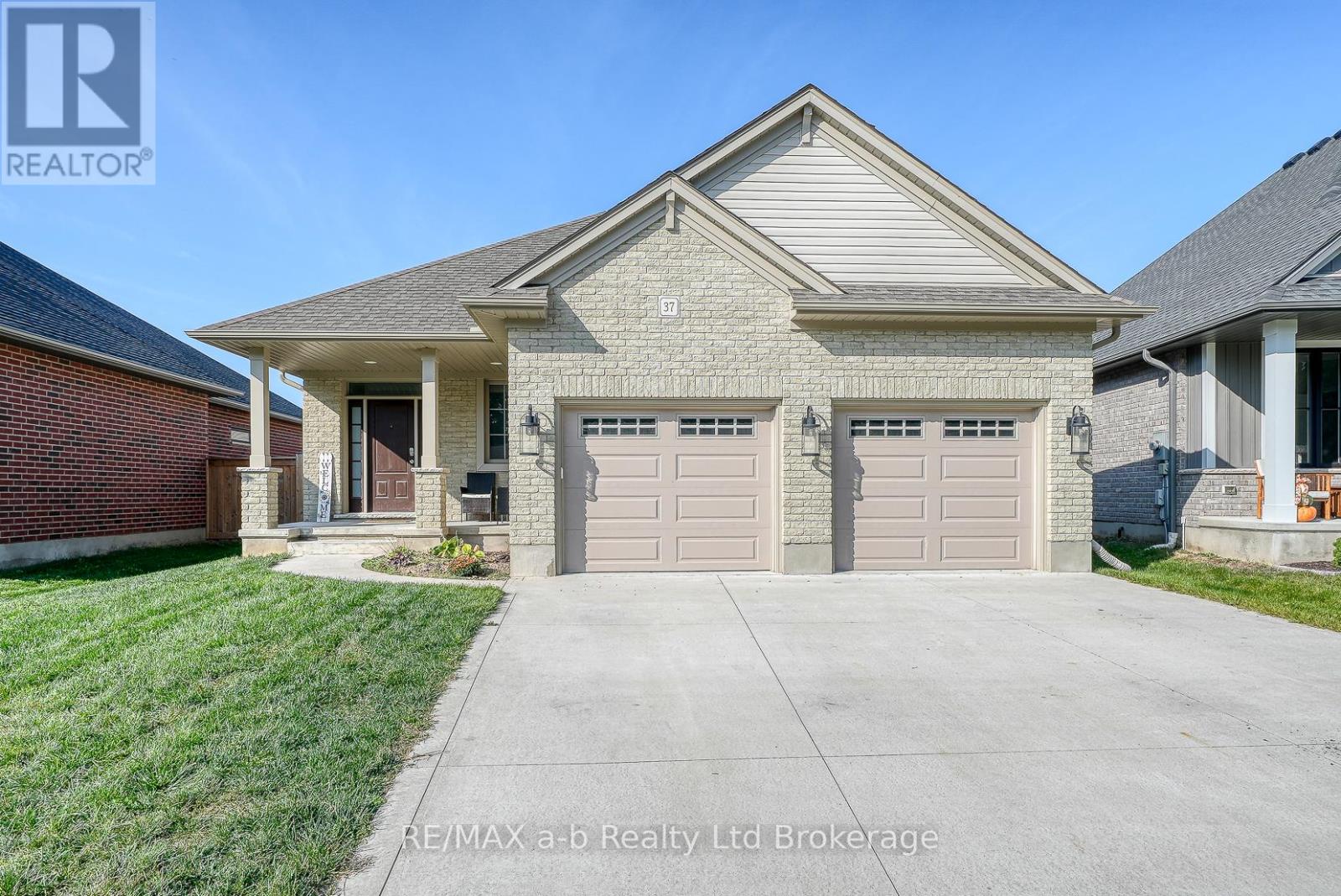 37 LOWRIE CRESCENT, Tillsonburg