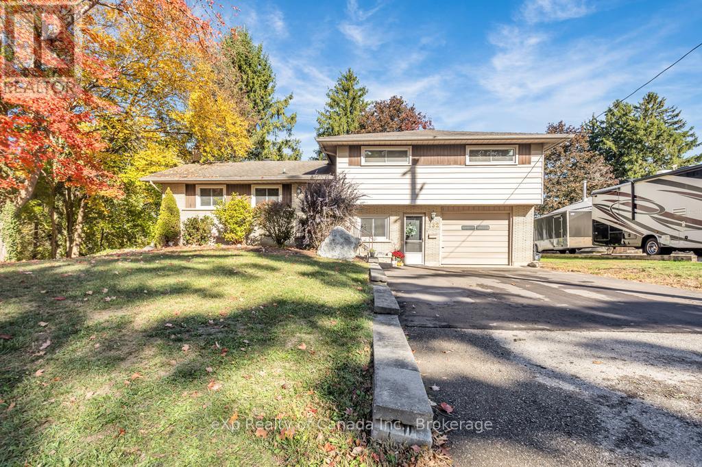 132 NORTH STREET E, Tillsonburg