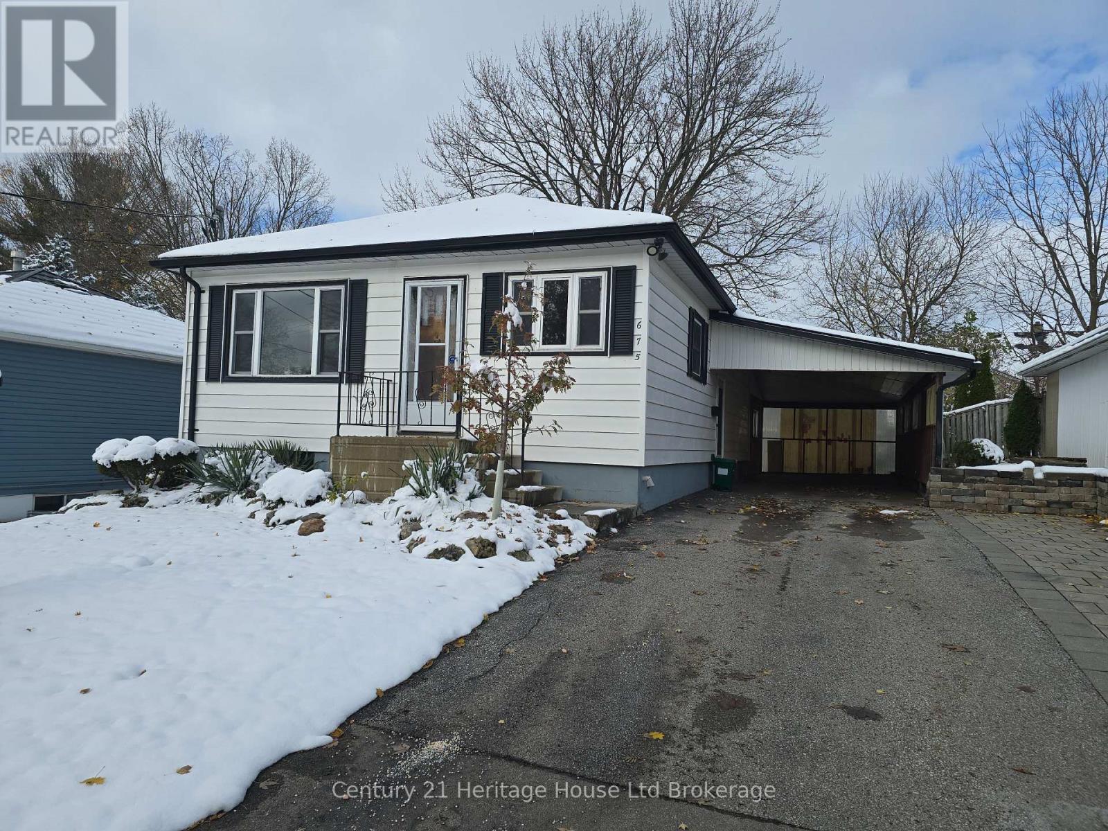 675 MILLER STREET, Woodstock (Woodstock - North)