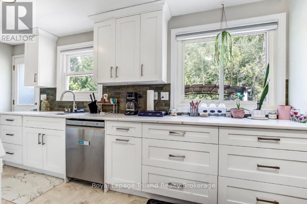 144 KEATS DRIVE, Woodstock (Woodstock - South)