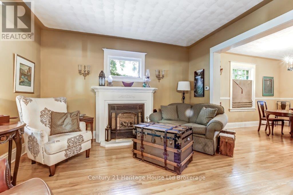 230 GRAHAM STREET, Woodstock (Woodstock - North)