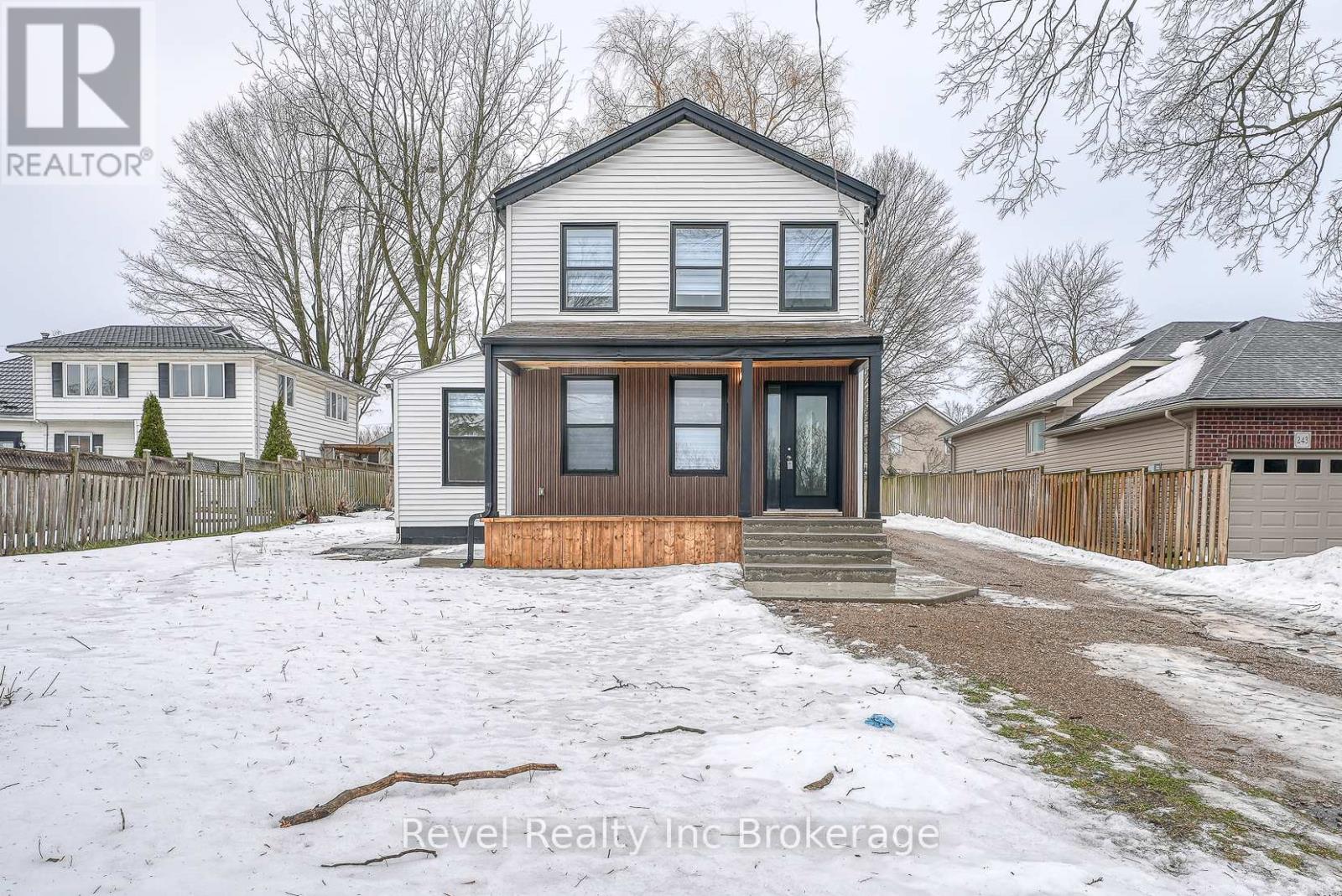 241 CHARLES STREET W, Ingersoll (Ingersoll - South)