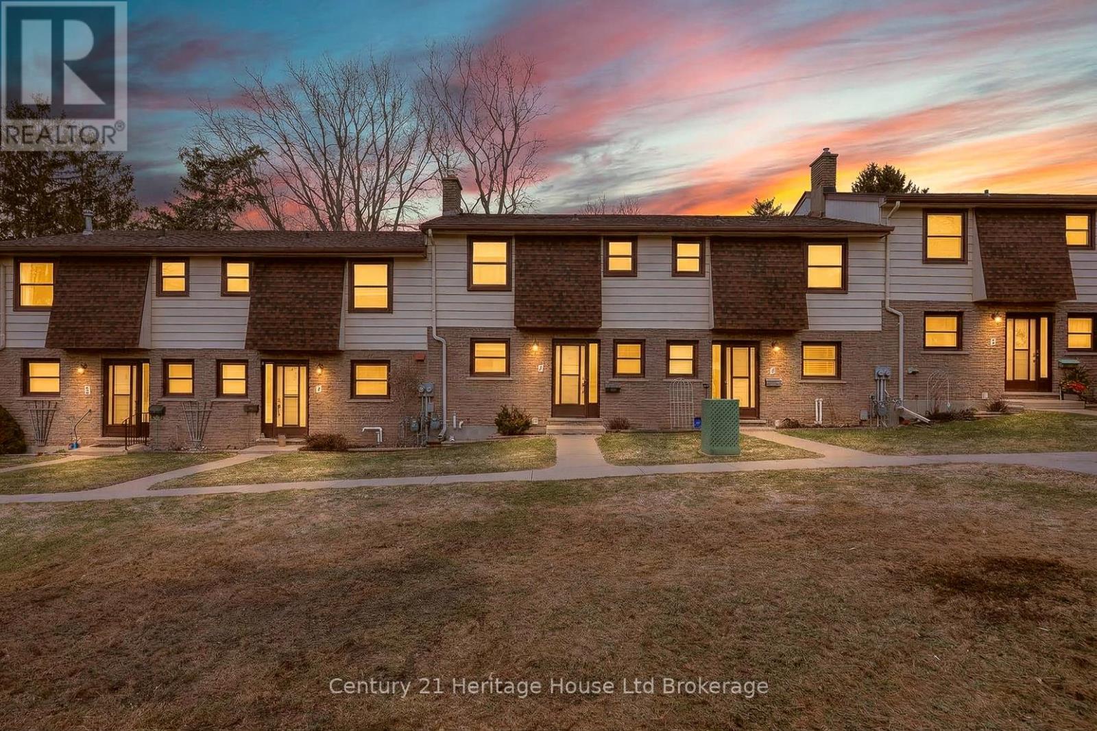 3 - 335 ALBERT STREET, Woodstock (Woodstock - South)