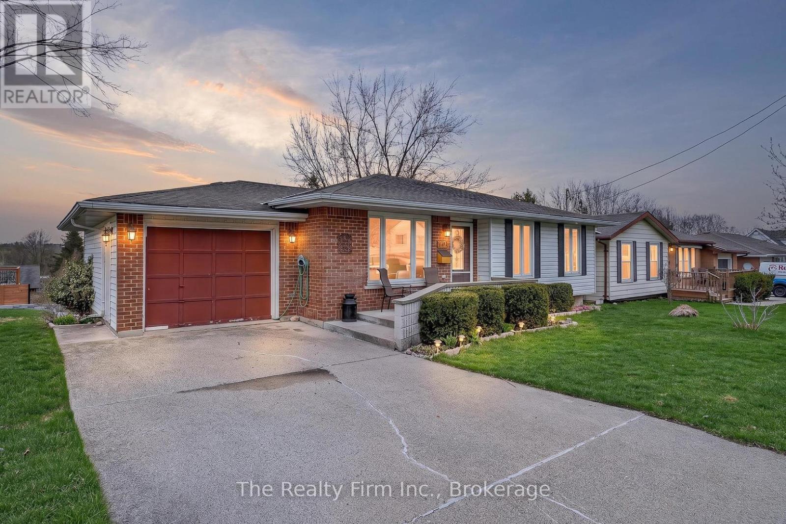 377 SPENCER STREET, Woodstock (Woodstock - South)