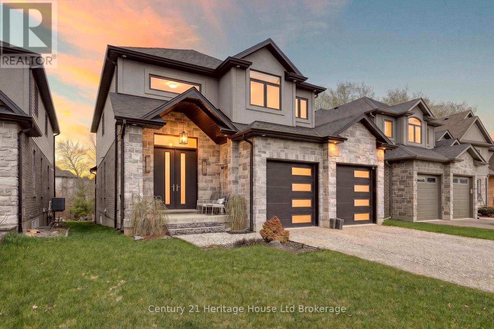 349 MASTERS DRIVE, Woodstock (Woodstock - North)