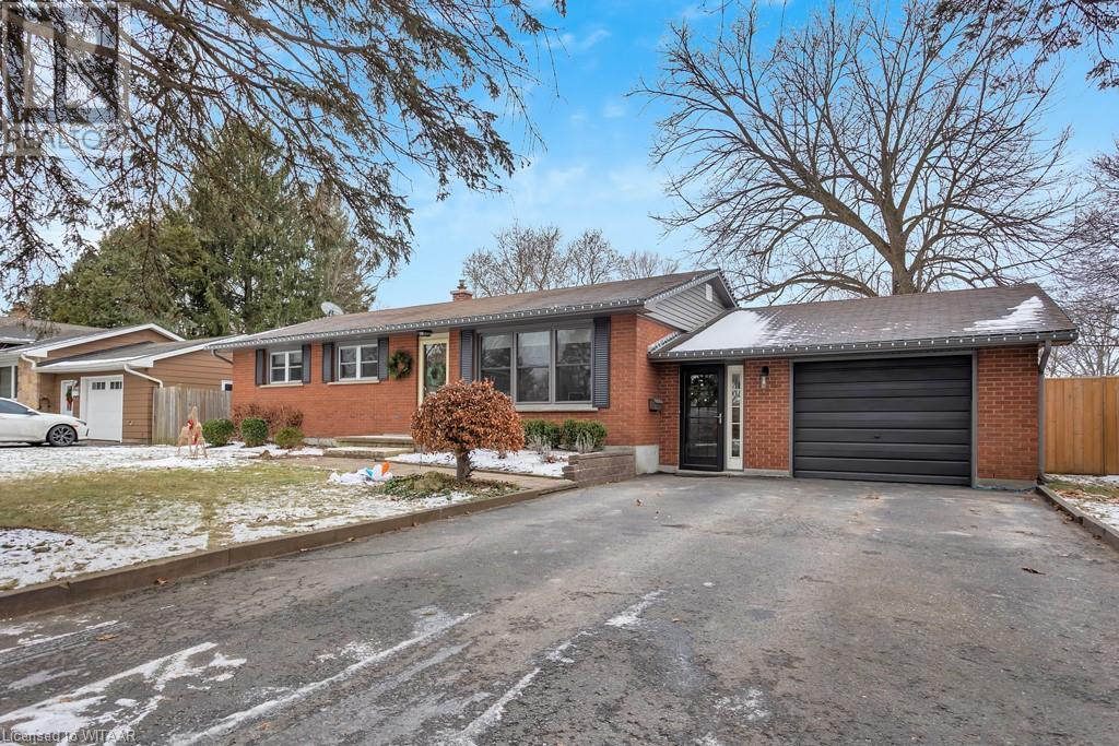 211 QUARTERLINE Road, Tillsonburg