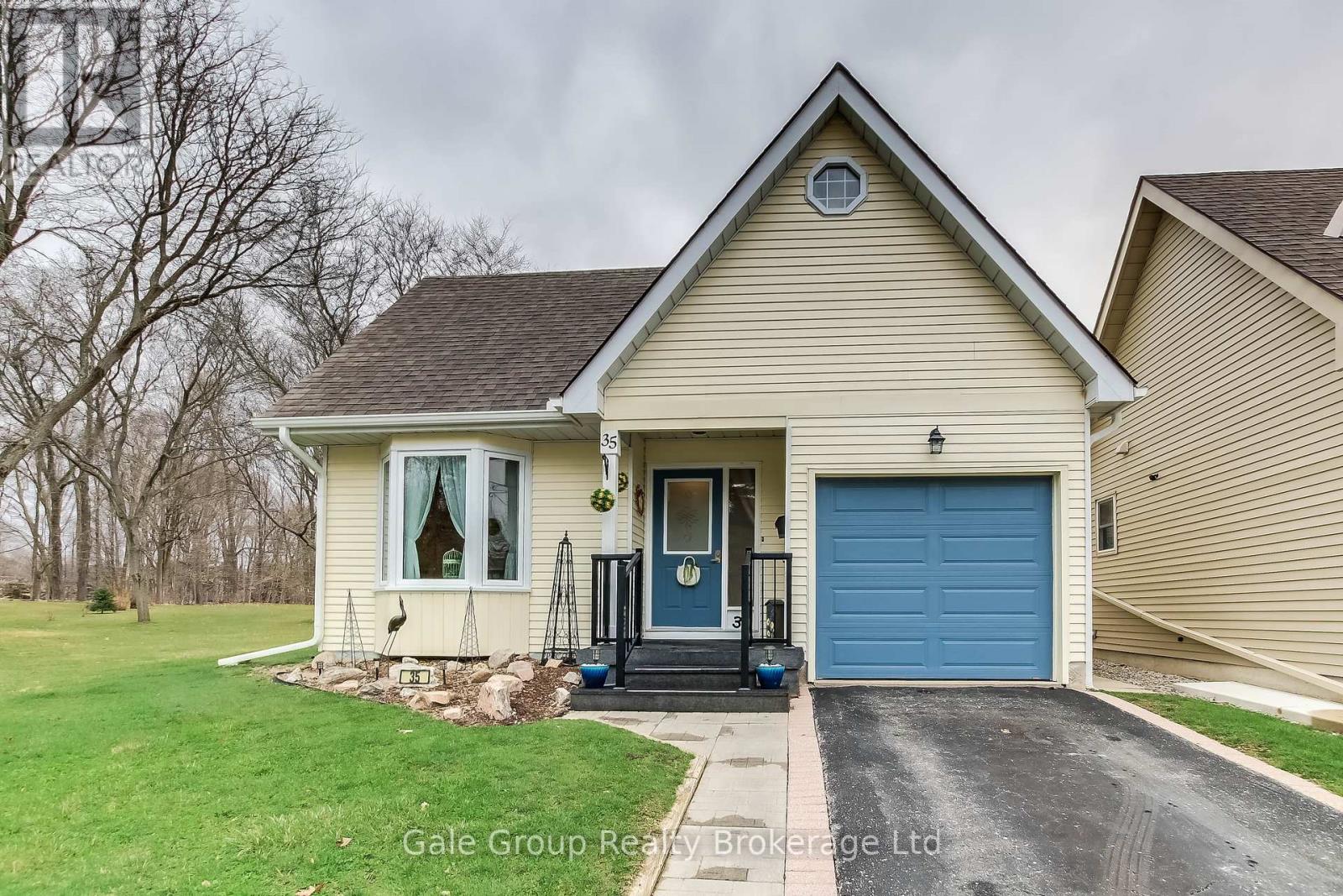 35 SERES DRIVE W, Tillsonburg