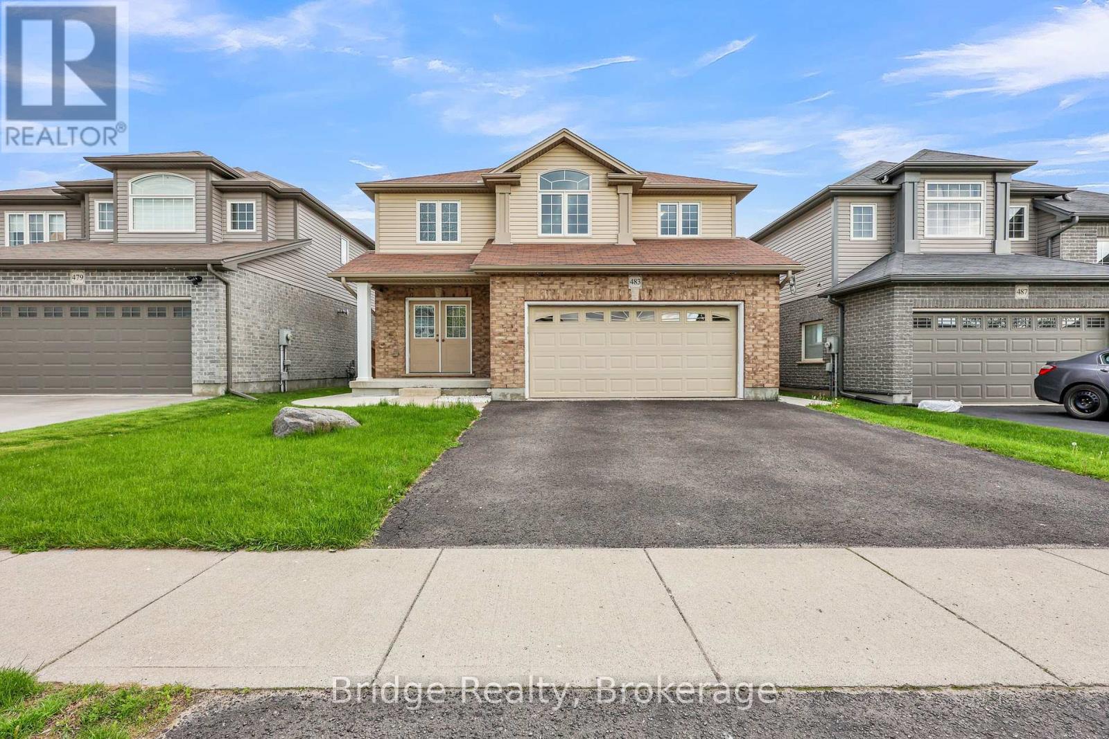 483 CHAMPLAIN AVENUE, Woodstock (Woodstock - South)