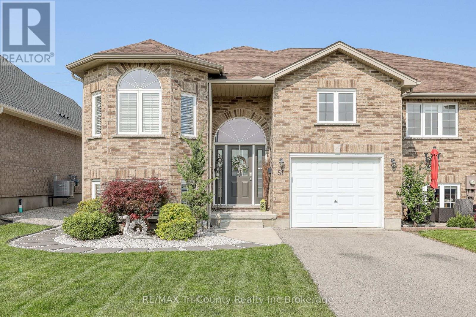51 TRAILVIEW DRIVE, Tillsonburg