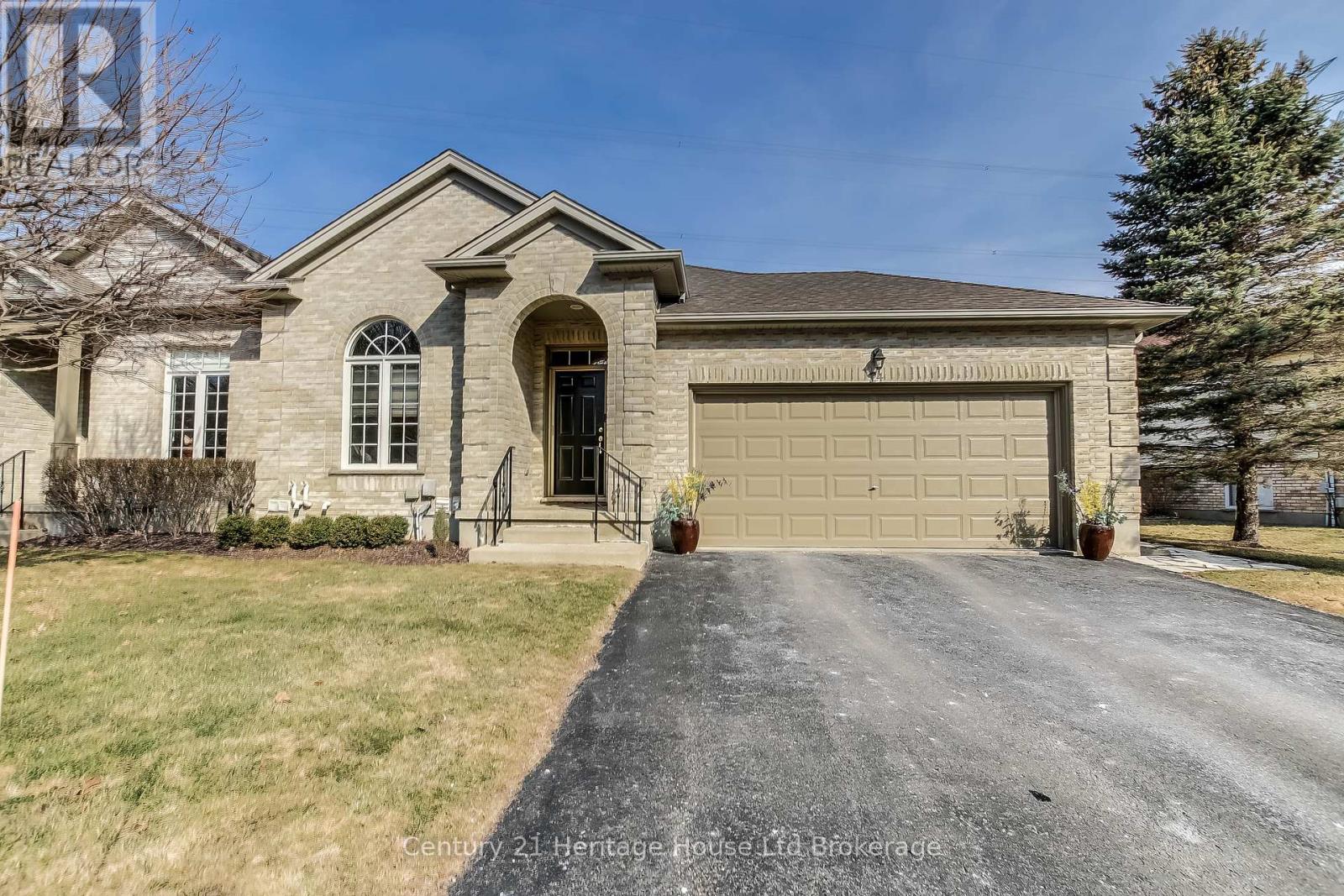 24 - 87 DONKER DRIVE, St. Thomas