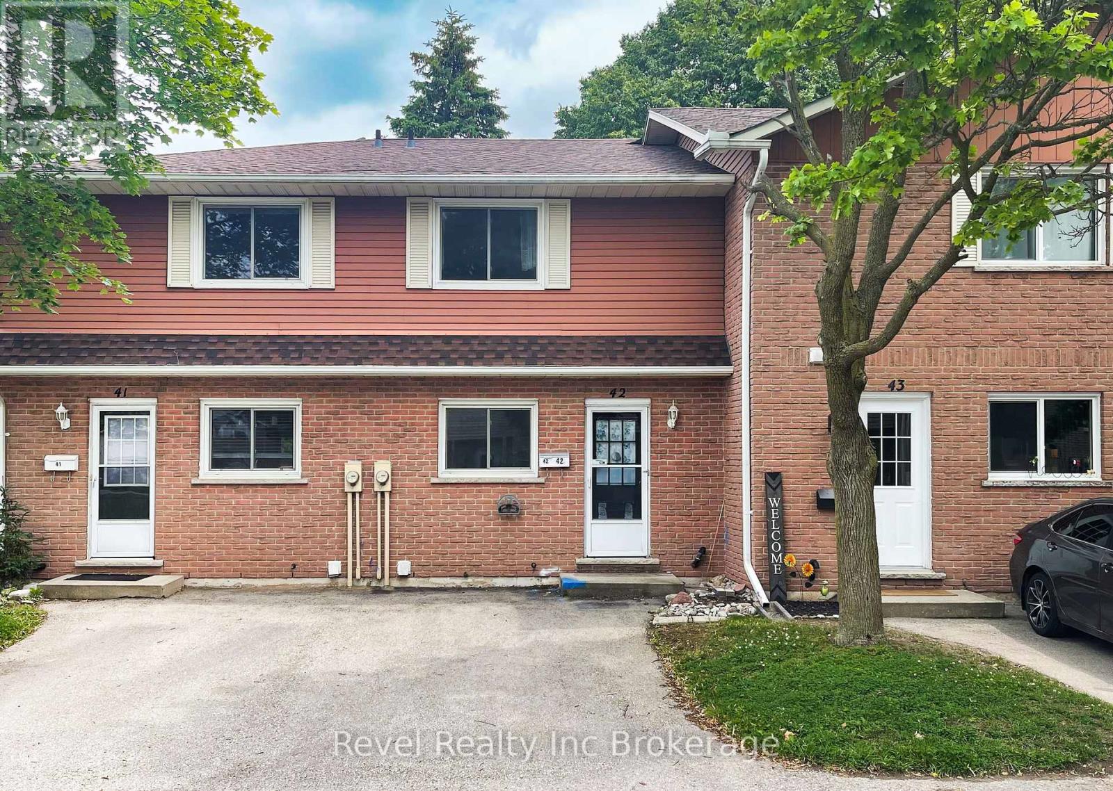 42 - 1063 NELLIS STREET, Woodstock (Woodstock - North)