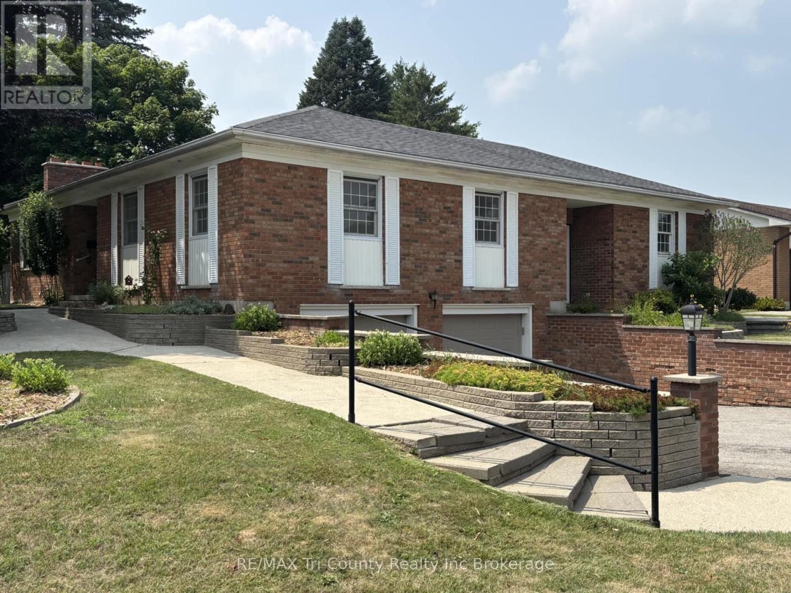 7 GLENRIDGE ROAD, Tillsonburg