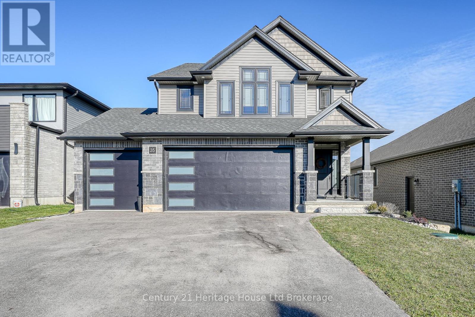 35 PEGGY AVENUE, South-West Oxford (Mount Elgin)