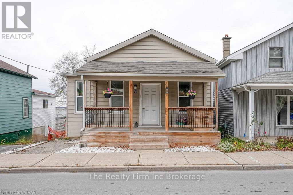 71 CHARLES STREET E, Ingersoll (Ingersoll - South)