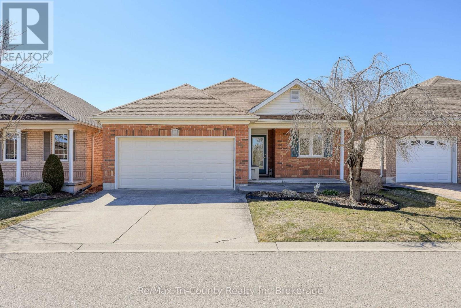 55 FAIRS CRESCENT, Tillsonburg