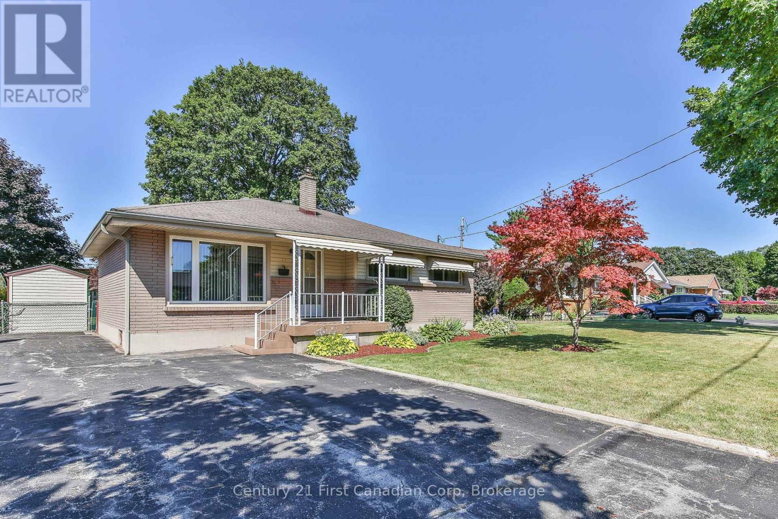 233 ATKINSON BOULEVARD, London East (East H)