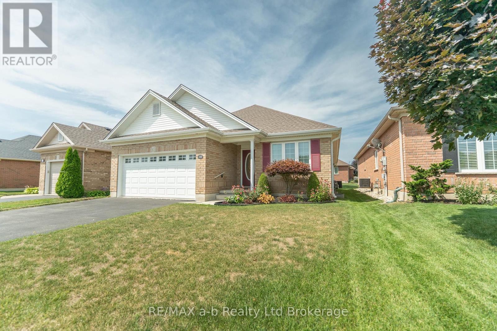 135 WESTON DRIVE, Tillsonburg