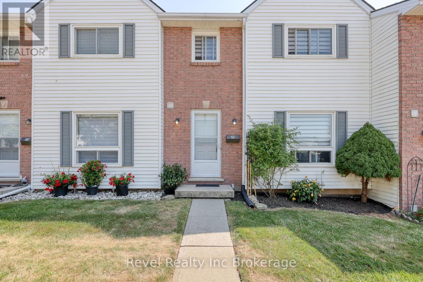 20 - 380 QUARTER TOWN LINE ROAD, Tillsonburg
