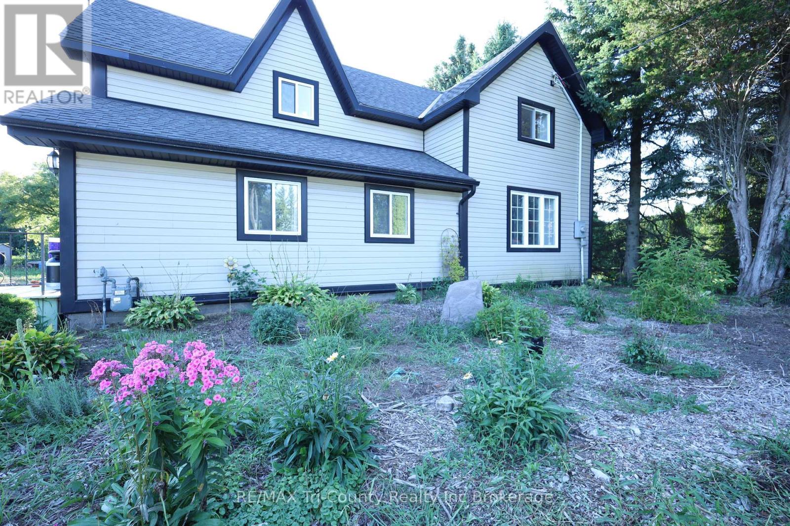 853 NORFOLK COUNTY 28 ROAD, Norfolk