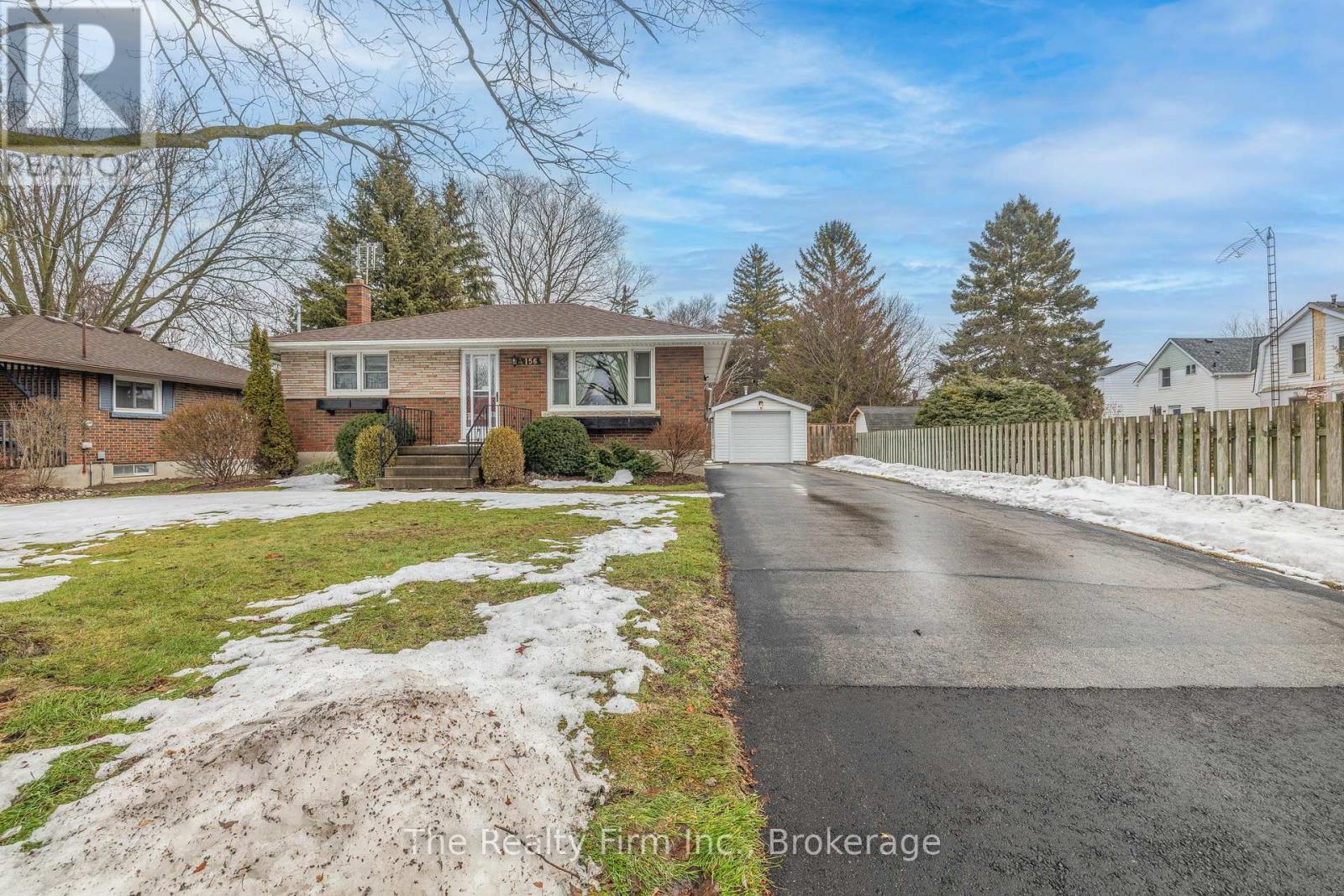 156 VICTORIA STREET N, Woodstock (Woodstock - North)