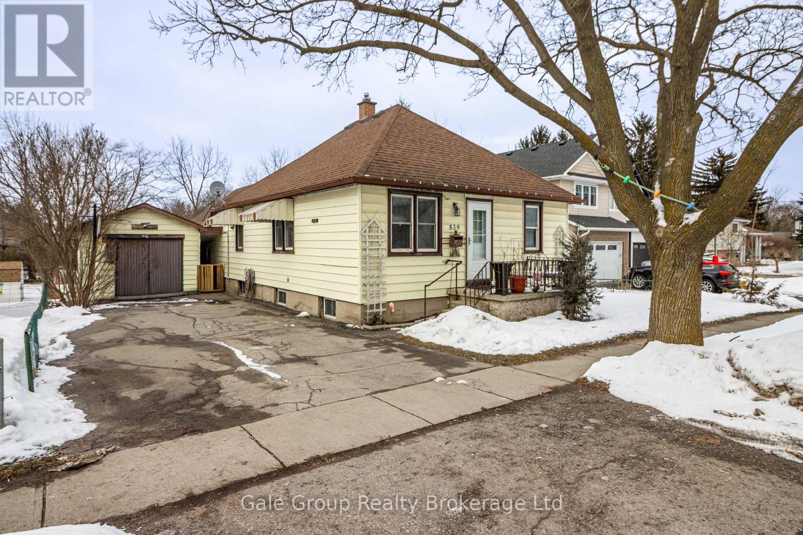 839 DUFFERIN STREET, Woodstock (Woodstock - South)