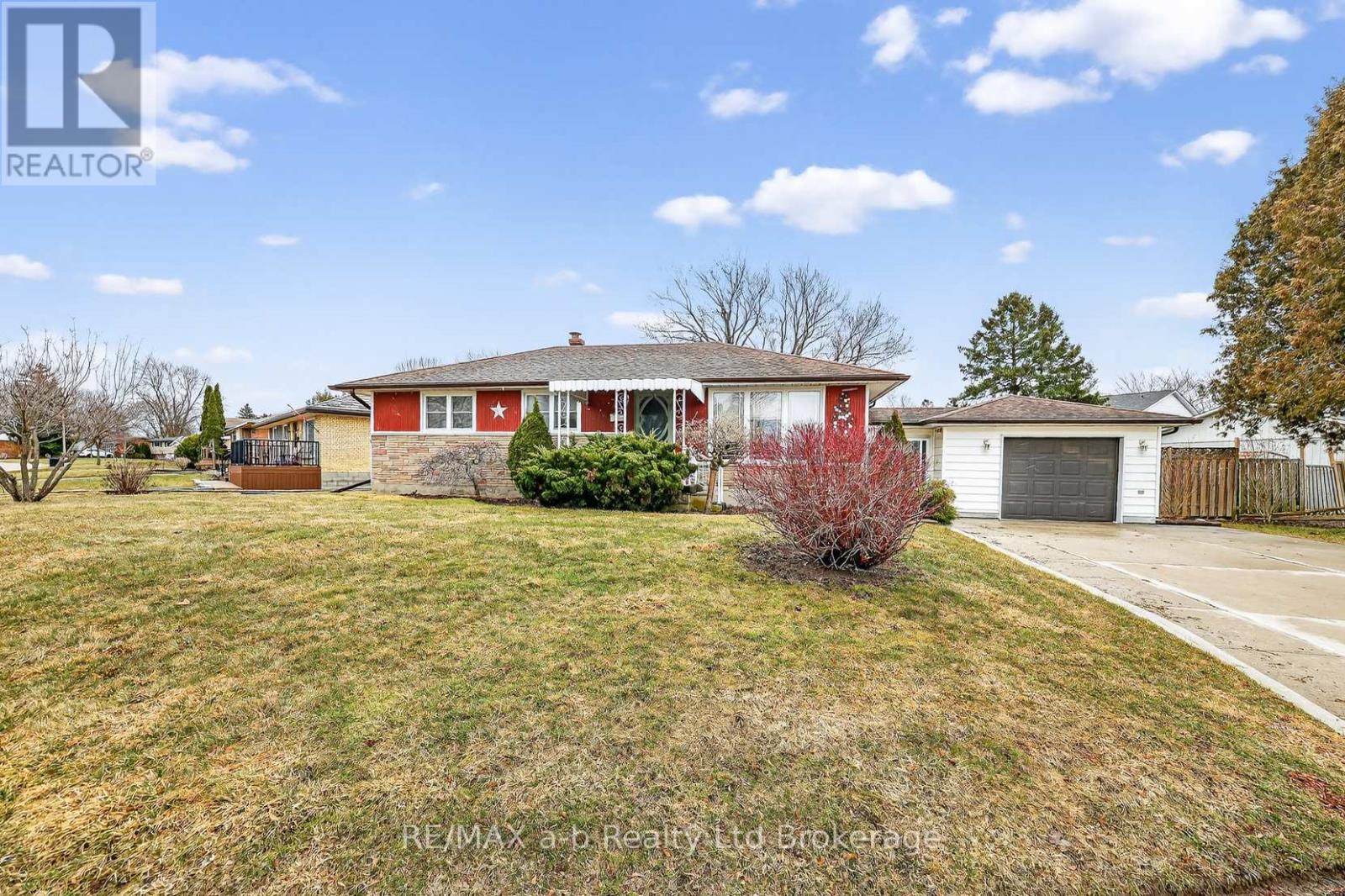 23 GLENN AVENUE, Ingersoll (Ingersoll - South)